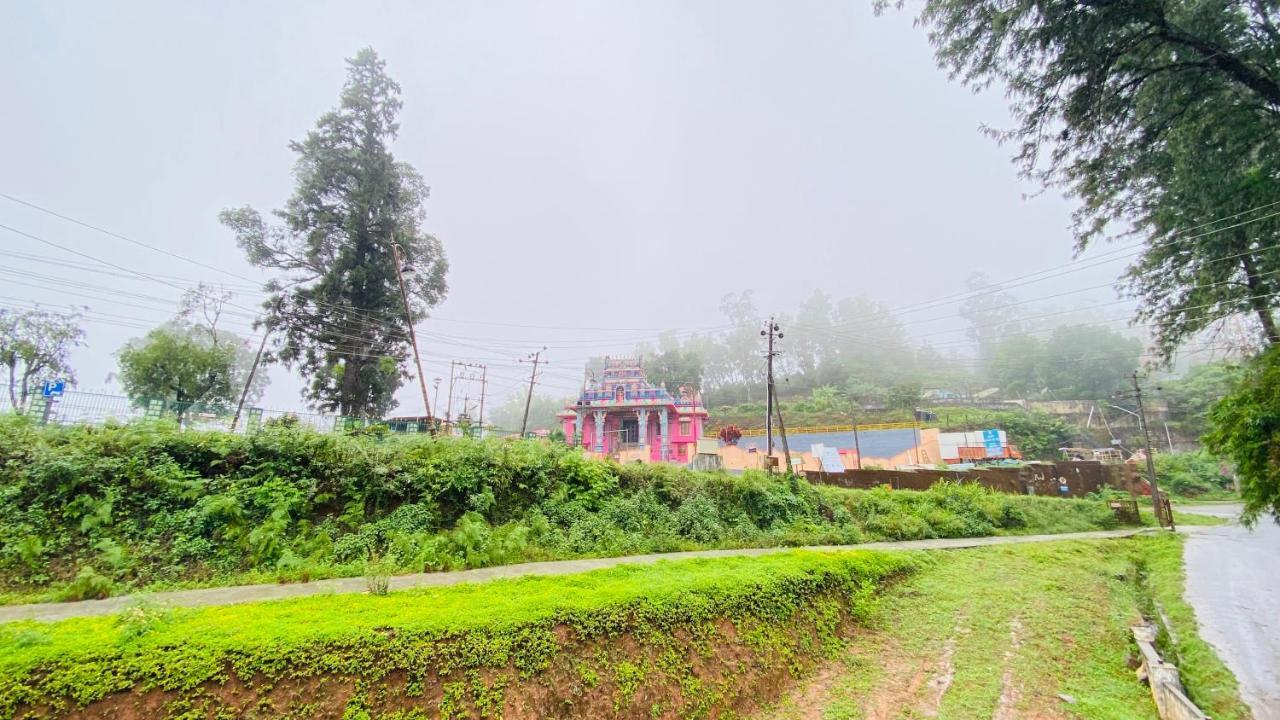 Hotel Caveri Inn Madikeri Εξωτερικό φωτογραφία
