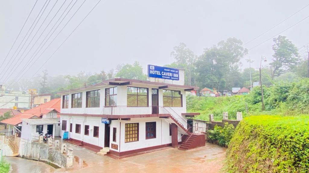 Hotel Caveri Inn Madikeri Εξωτερικό φωτογραφία