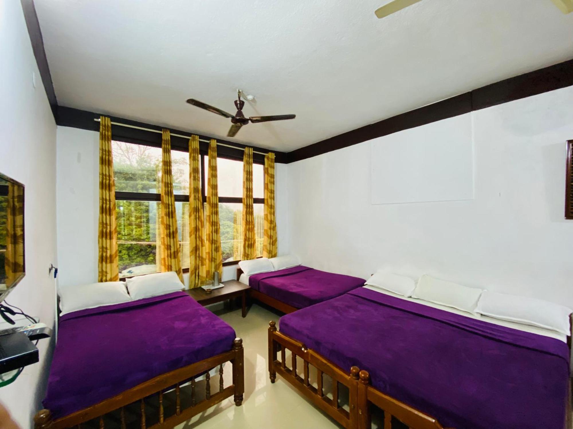 Hotel Caveri Inn Madikeri Εξωτερικό φωτογραφία
