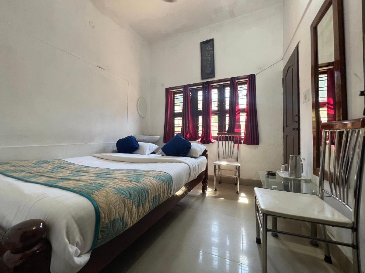 Hotel Caveri Inn Madikeri Εξωτερικό φωτογραφία